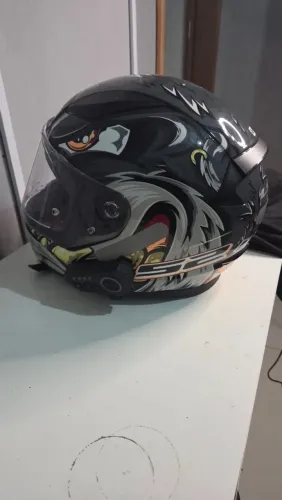 Vendo capacete LS2 com duas viseiras, tamanho 58