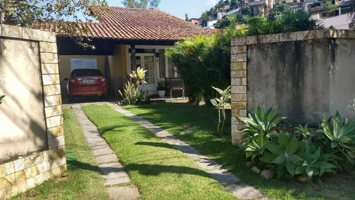 Open House vende linda casa de 3 quartos no Condomínio Ubá VIII - Pendotiba