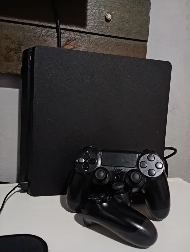 PS4 SLIM 1TB