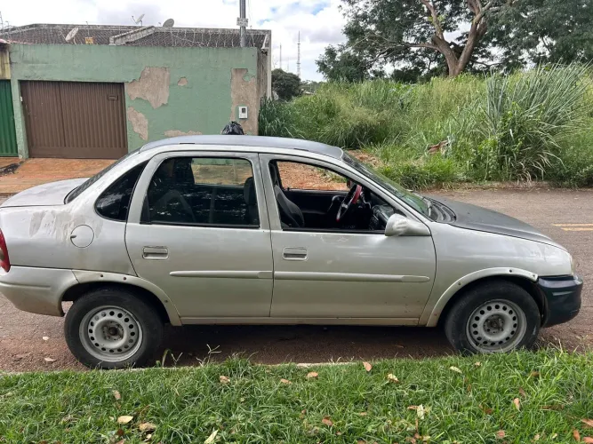 Chevrolet Corsa Sedan Super Milenium 1.0 MPFI 16V 2002