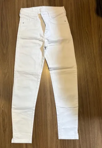 Calça branca Sawary