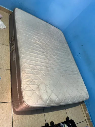 Vendo colchão de casal