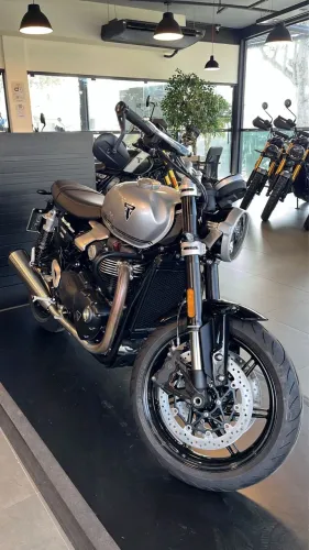 Triumph Speed Twin 1200 2025 na GARANTIA DE FÁBRICA
