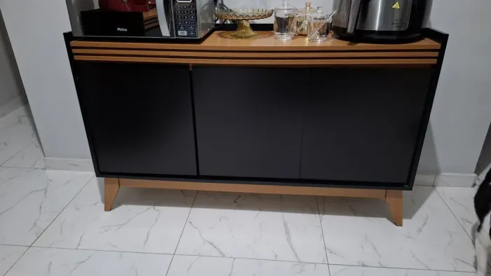 Vende-se 2 Buffets Semi Novo