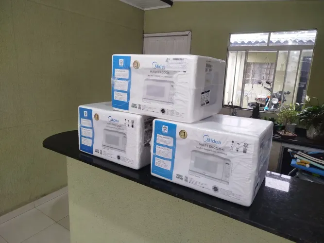 Microondas NOVOS, NA EMBALAGEM, LACRADOS, Modelos Midea MasterCook 20L 127v ou 220v.