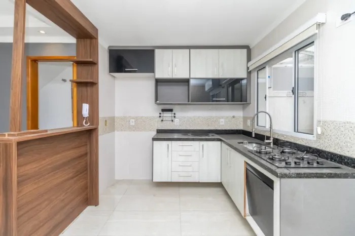 Casa no condomínio Residencial Erika para venda com 3 quartos, sendo 2 suítes, 100m²