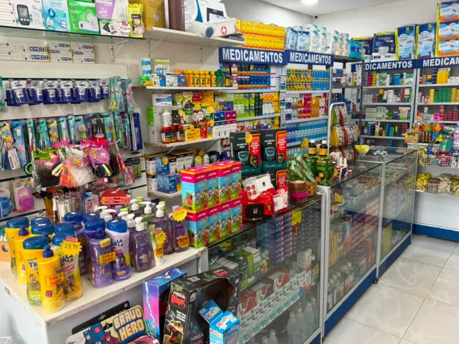 Vendo Farmácia completa 