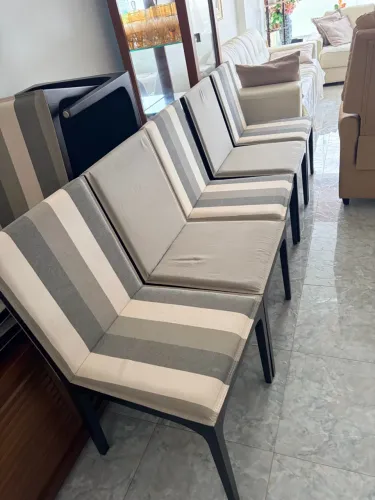 Vendo cadeiras alto padrão