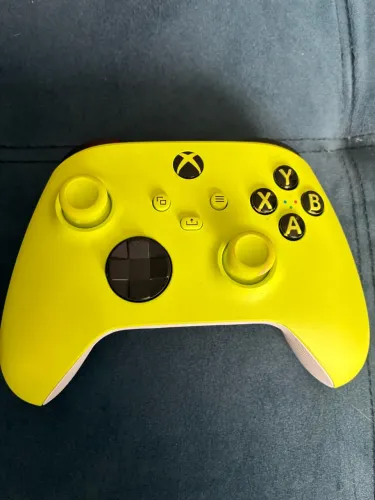 CONTROLE XBOX WIRELESS ORIGINAL - VERDE R$ 290 Com bateria