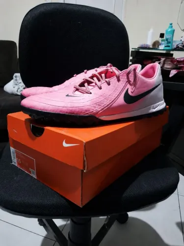 NIKE SOCIETY PHANTOM GX LI academy (pouco usada)