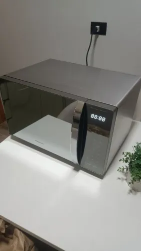 Panasonic 34 litros 
