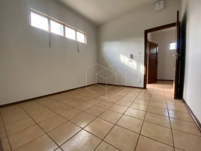 Casa com 3 dormitórios para alugar, 120 m² por R$ 2.350,00/mês - Vila Nova - Jaú/SP