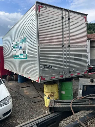 BAÚ DE ALUMINIO CARGA SECA 3/4 BRASCAR -ANO 2025