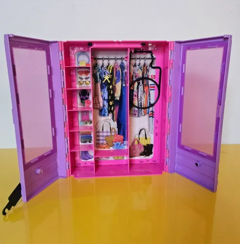 Closet da Barbie