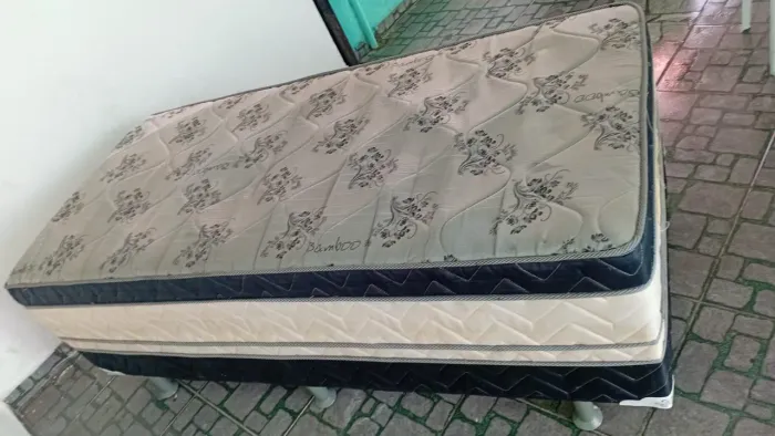 Cama box de molas ensacadas Eurosono (solteiro)