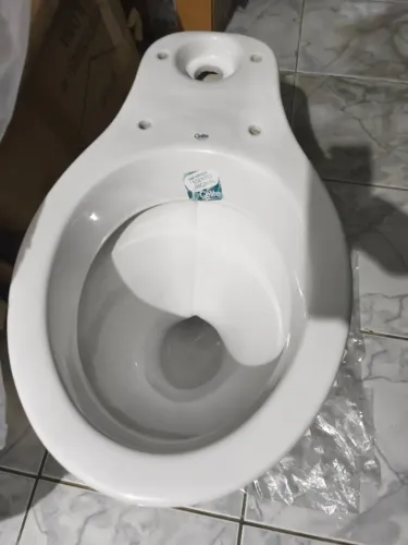 Vaso sanitário com caixa acoplada