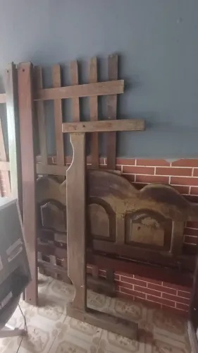 VENDO- Cama de casal Angelim