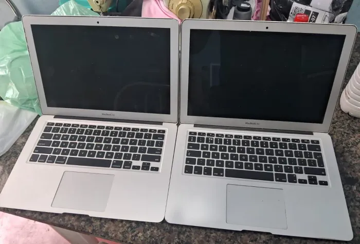 Macbook Air 2014 + Macbook Air 2011