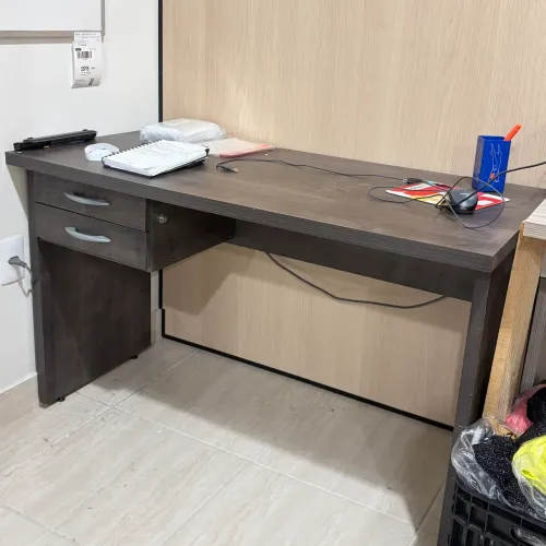 Mesa de escritório escrivaninha 