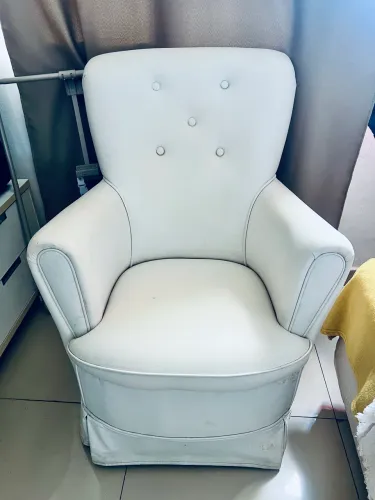 Poltrona Amamentação e Puff