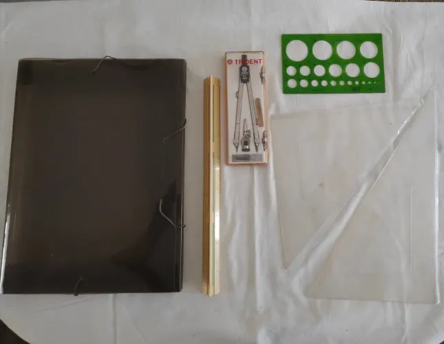 Kit Completo Para Desenho Técnico.