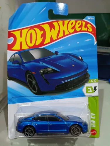 Hot Wheels Porsche Taycan Turbo S - Lacrado