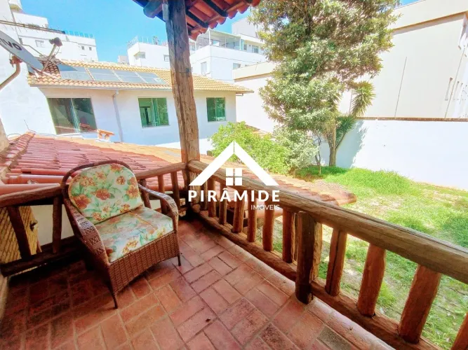 Casa à venda no Bairro Castelo em BH