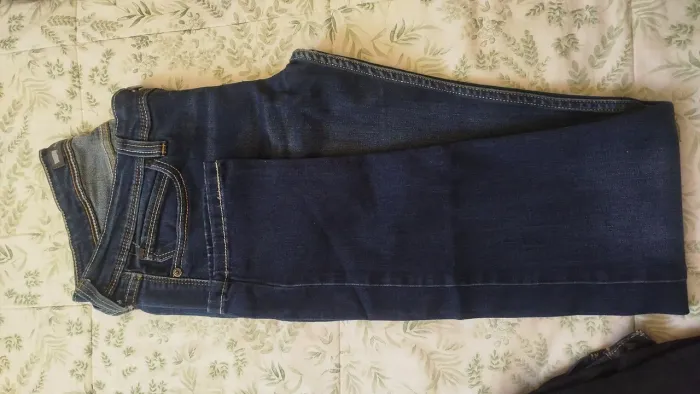 Calça Levis Skinny - 42 - excelente estado - R$80