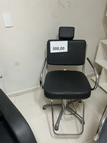 Cadeira Hidráulica de Cabeleireiro