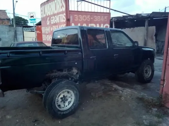 Nissan D-21 Pick-up CD 4x2/4x4 2.7 Diesel 1996