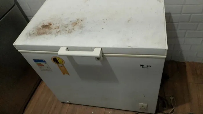 Vendo freezer Philco 200litros CR$ 600,00