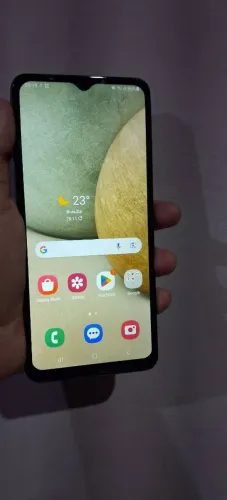 Samsung a12