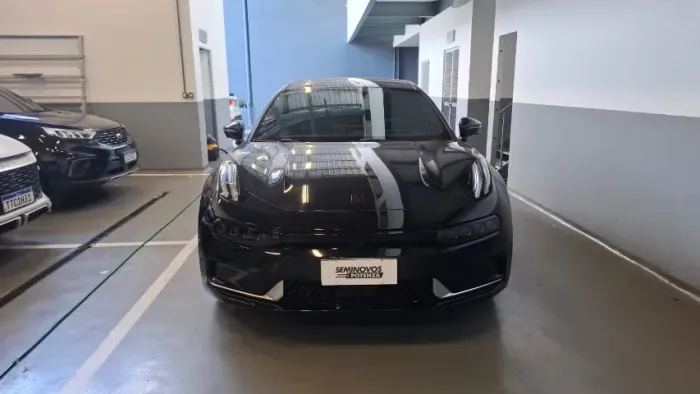 Zeekr 001 Premium Premium (elétrico) 2025