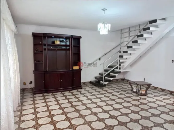 Sobrado com espaço gourmet a venda e locação no Tatuapé, 360 m².