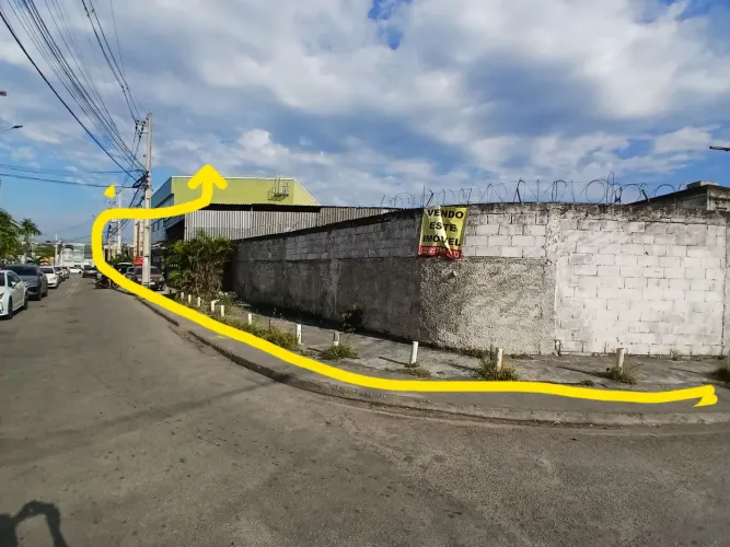 Terreno com Kitnets
