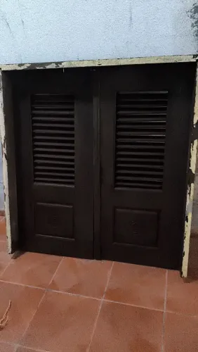 Janela de madeira