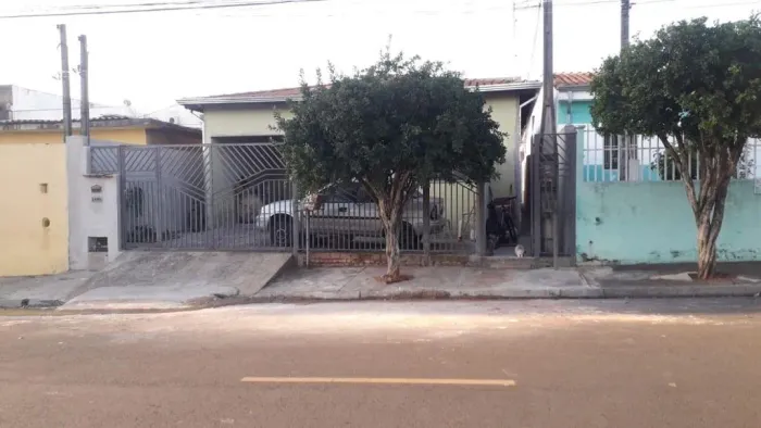 Casa à venda em Hortolândia, Parque São Miguel, com 4 quartos, com 141.18 m²