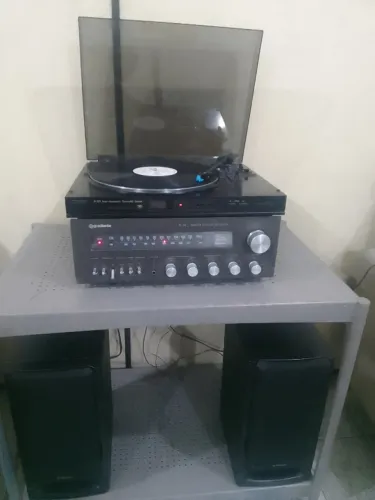 TOCA DISCOS COM RECEIVER GRADIENTE E CAIXAS PIONEER