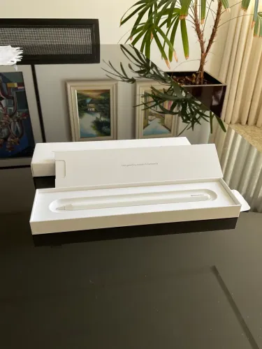 Apple Pencil Pro - Original, nova e na caixa