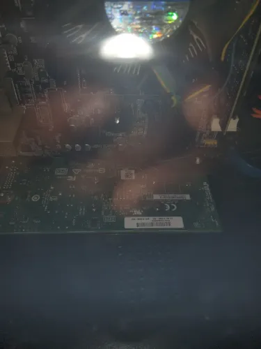 Placa de Vídeo GT 730 - Comprada este mês / Praticamente Nova!"