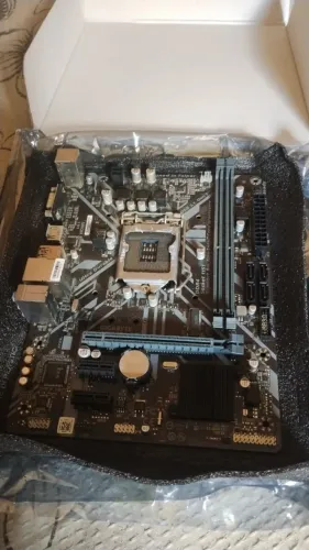 Placa-mãe H810m Gigabyte