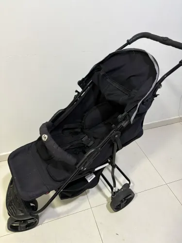Carrinho de Bebê Tutti Baby 3 Rodas - Reclina e Fecha