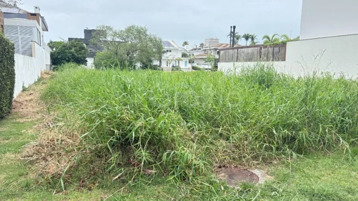 Terreno com 535,50m² em Jurerê Internacional.