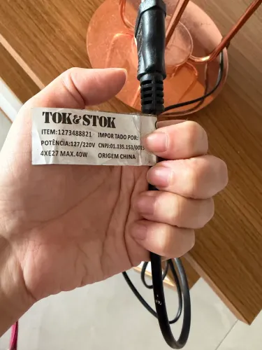 Luminária rose TokStok