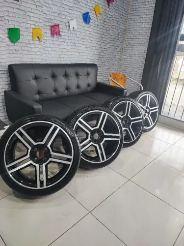 Pneu aro 17 - 205 40 17