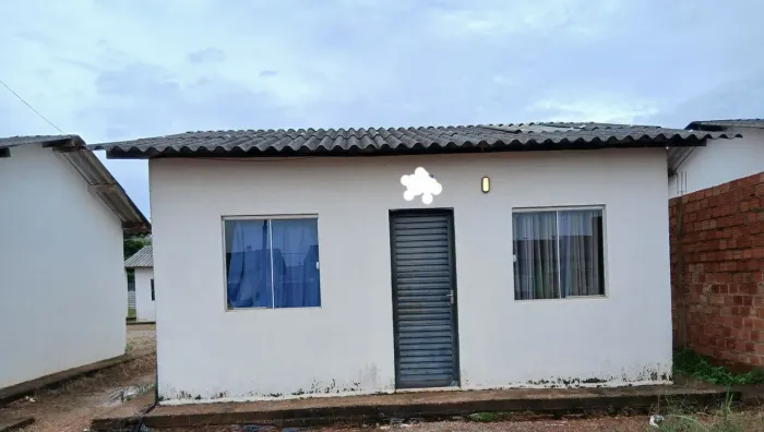Vendo casa bairro Socialista 65 mil