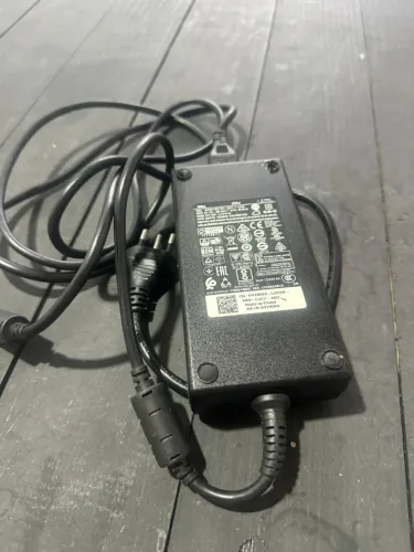 Carregador Dell Notebook de Alto Desempenho 140 w