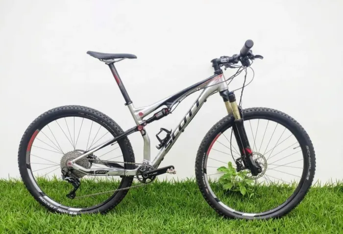 Scott Spark full suspension 17".
