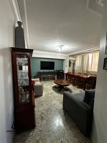 Apartamento- 4 quartos, 1suíte, 121m², 2 vagas- Leste Universitário