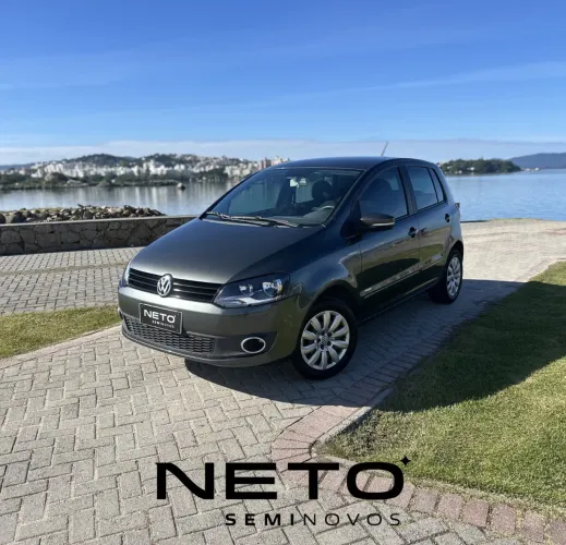 Volkswagen Fox 1.0 MI Total Flex 8V 5P 2014
